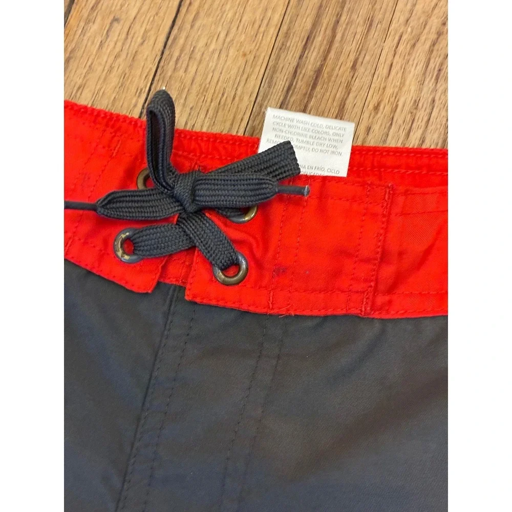 Laguna Grey Red Striped Board Shorts Swim Trunks Size M 10/1
